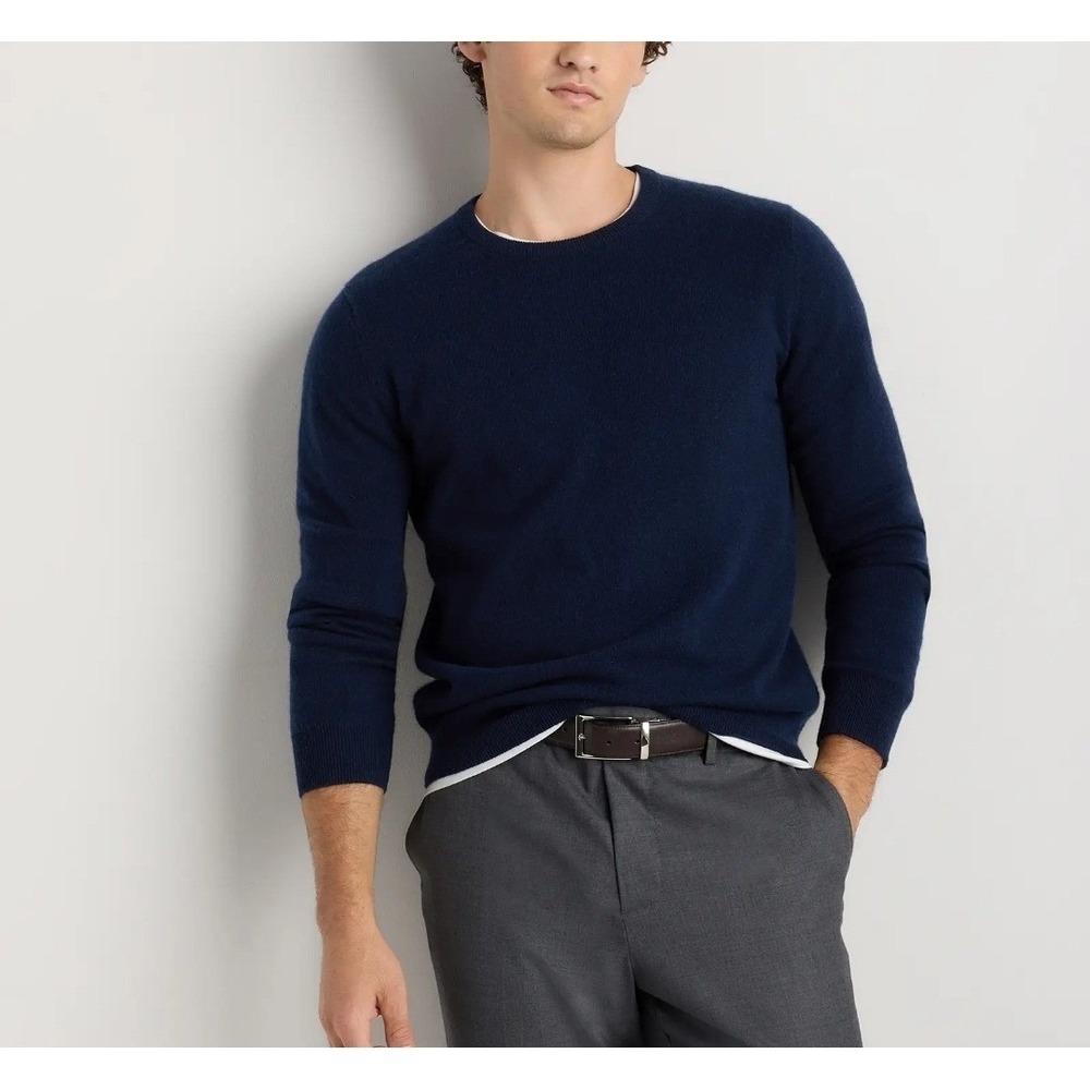 Quince Mens L NWT Mongolian Cashmere Crewneck Sweater Navy Blue Quiet Lux Fitted